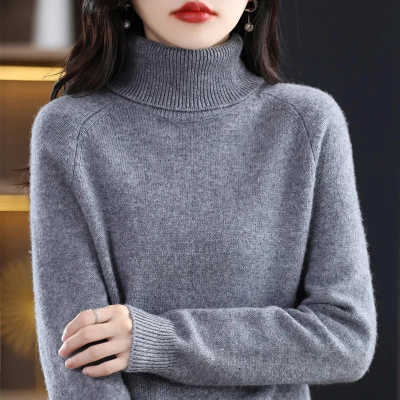 Isla London | Elegant Cashmere Turtleneck Pullover