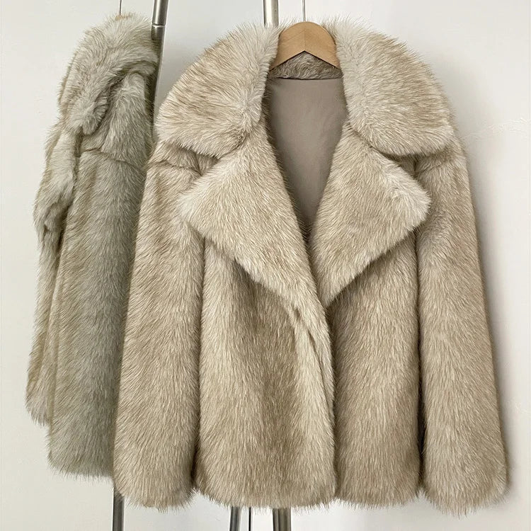 Cathrine | Faux Fur Coat / Jacket