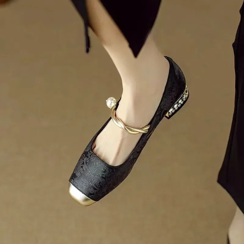 Daisy Jones | Orthopedic Mary Janes
