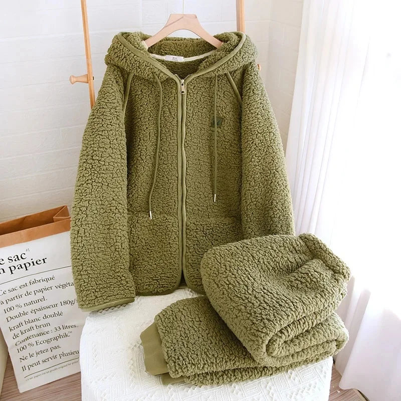 Lama I Winter coral fleece