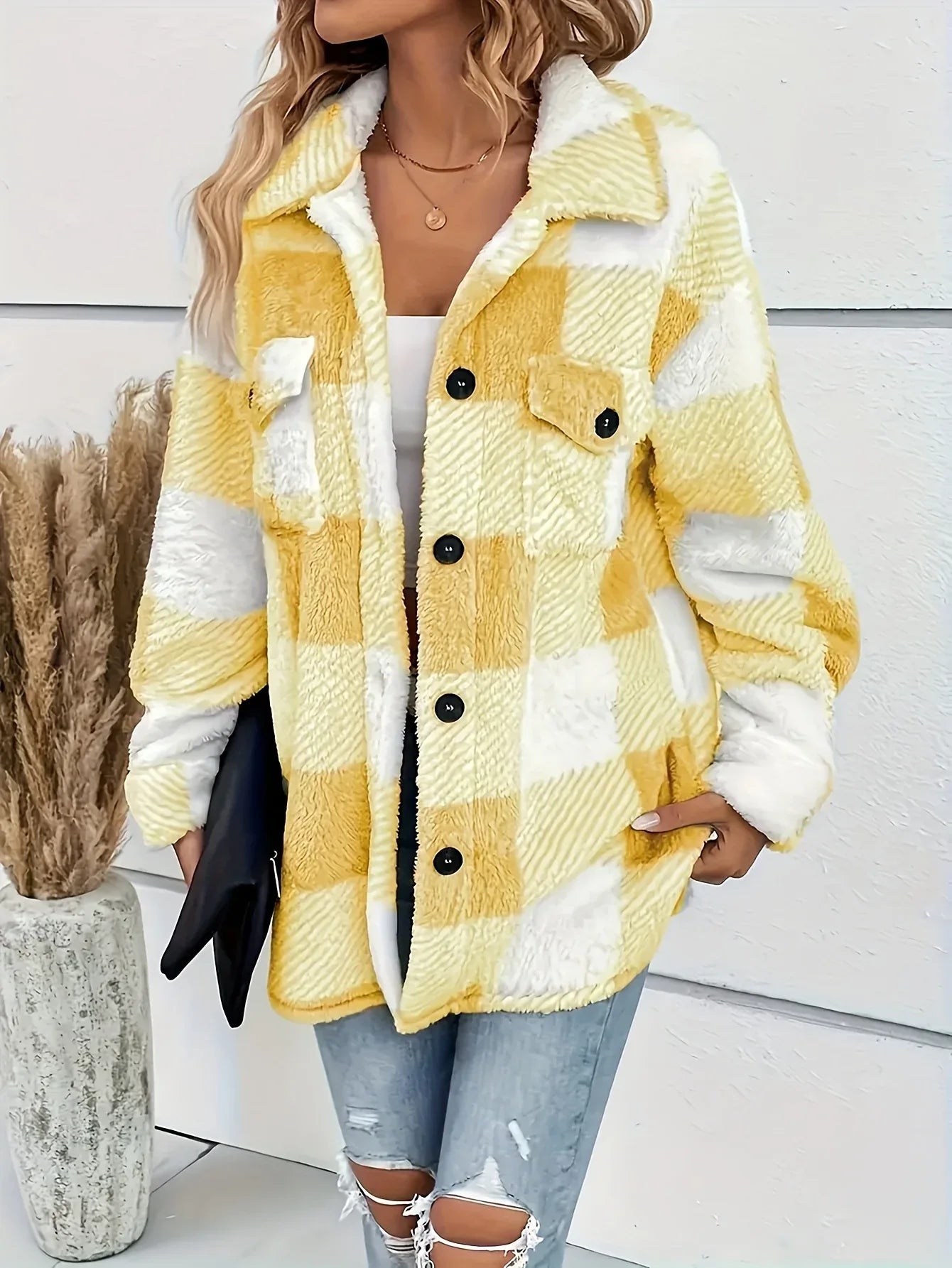 Lina – Cozy Plaid Knit Jacket