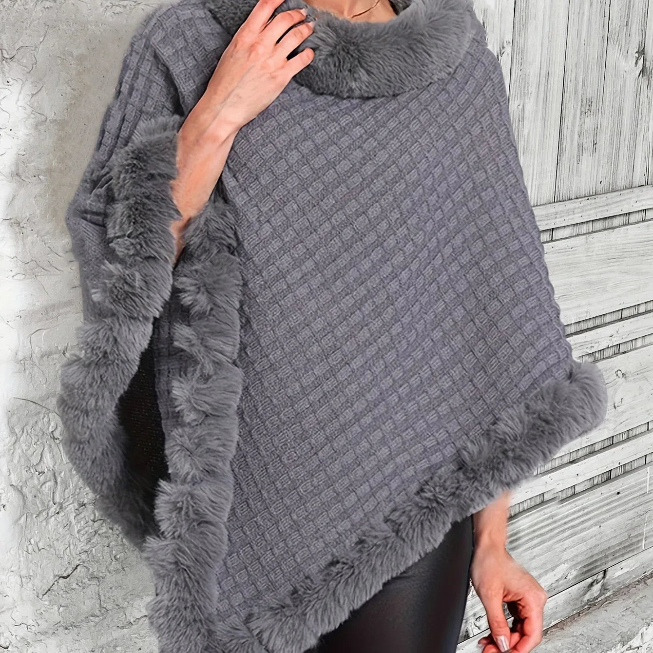 Elara – Faux Fur Trim Knit Poncho