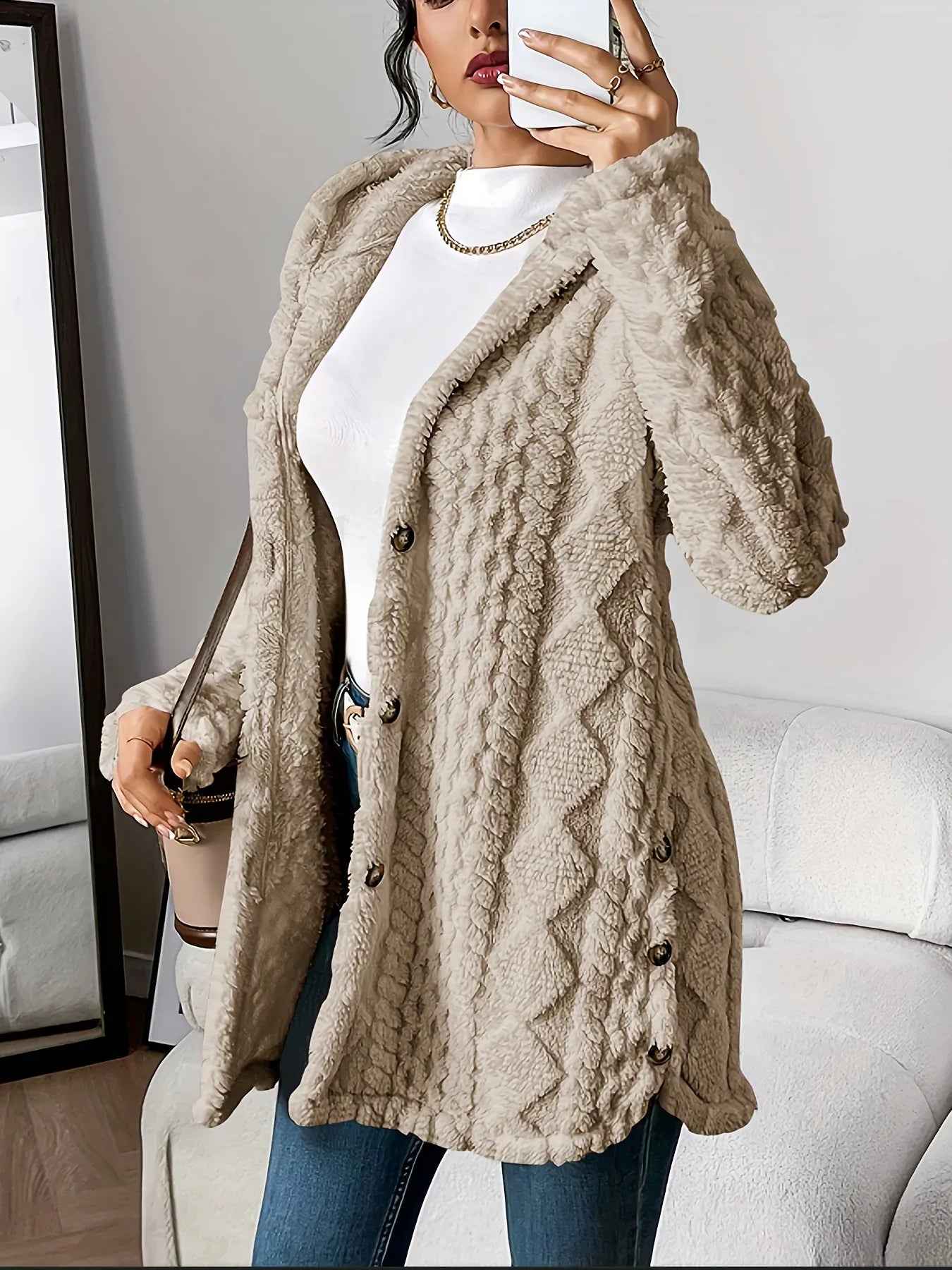 Aria – Cozy Argyle Knit Coat