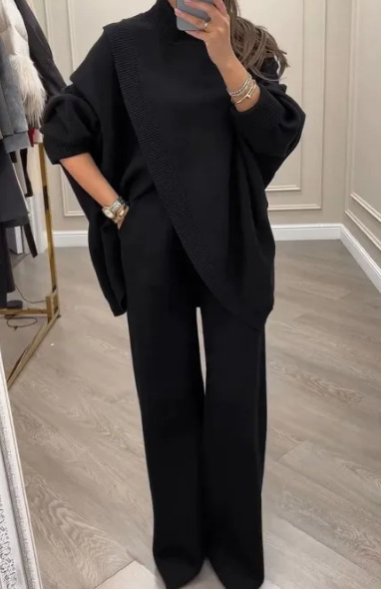 Linda I Women's Oversized Sweater & Pants Set
