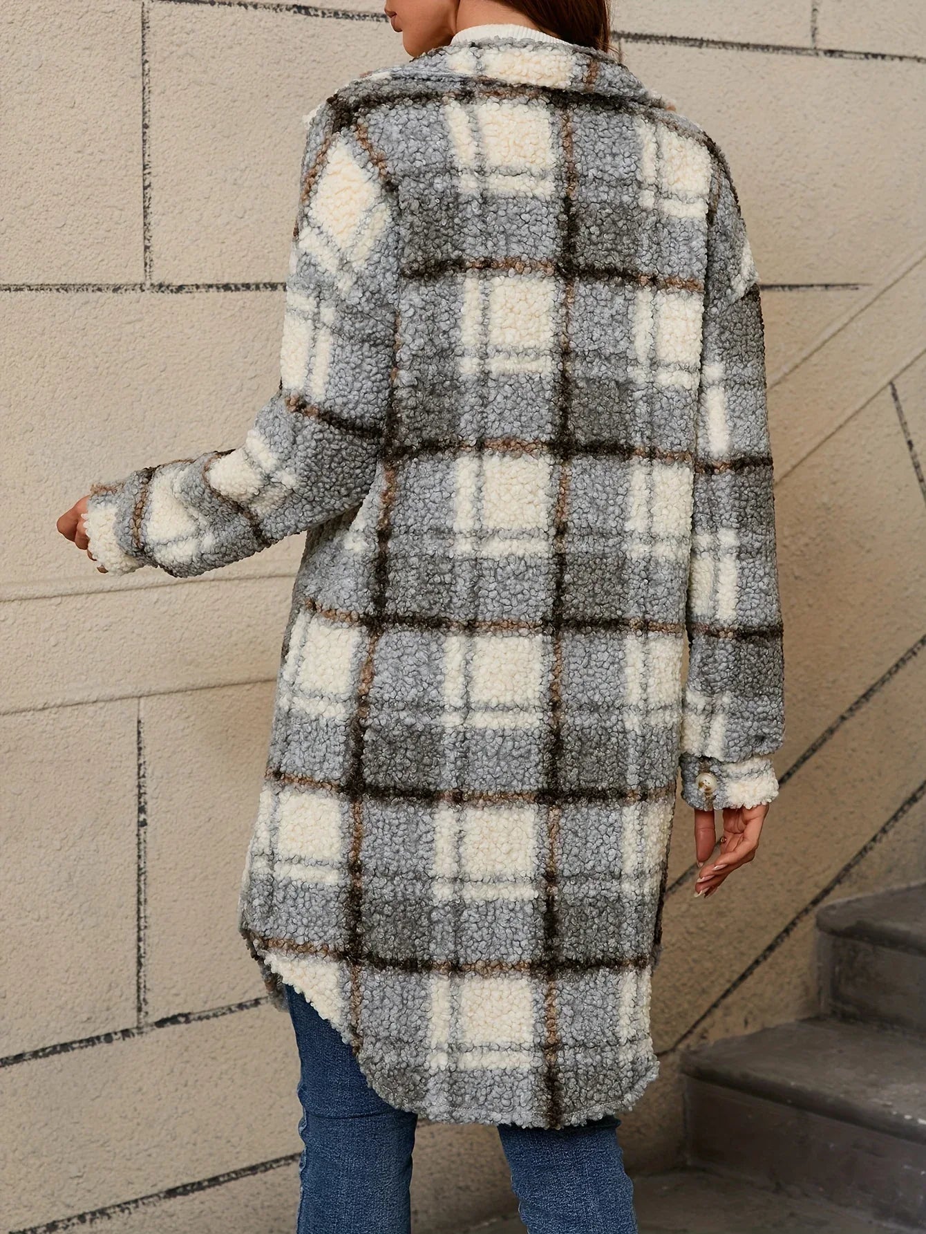 Mila – Soft Plaid Lapel Coat