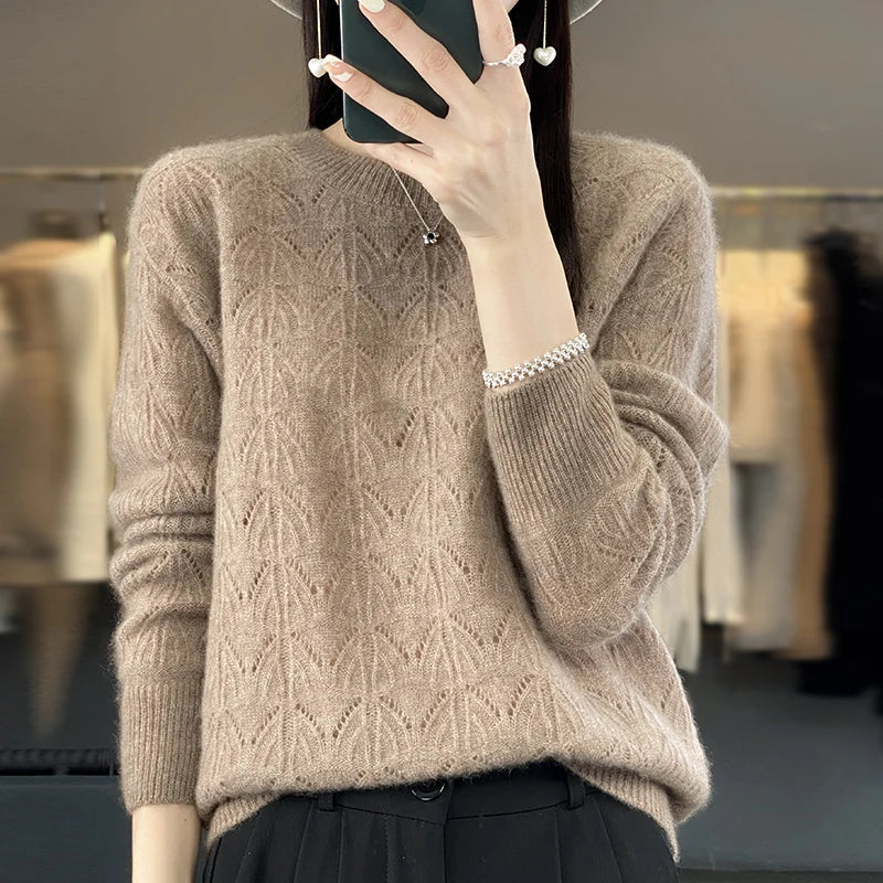 Clarinda London | Soft Cream Cashmere Sweater