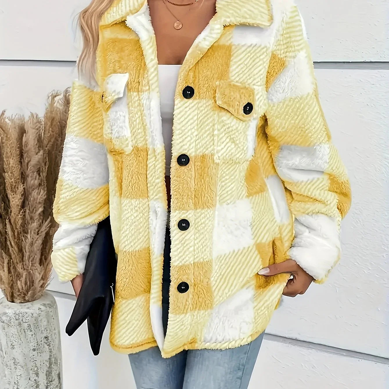 Lina – Cozy Plaid Knit Jacket