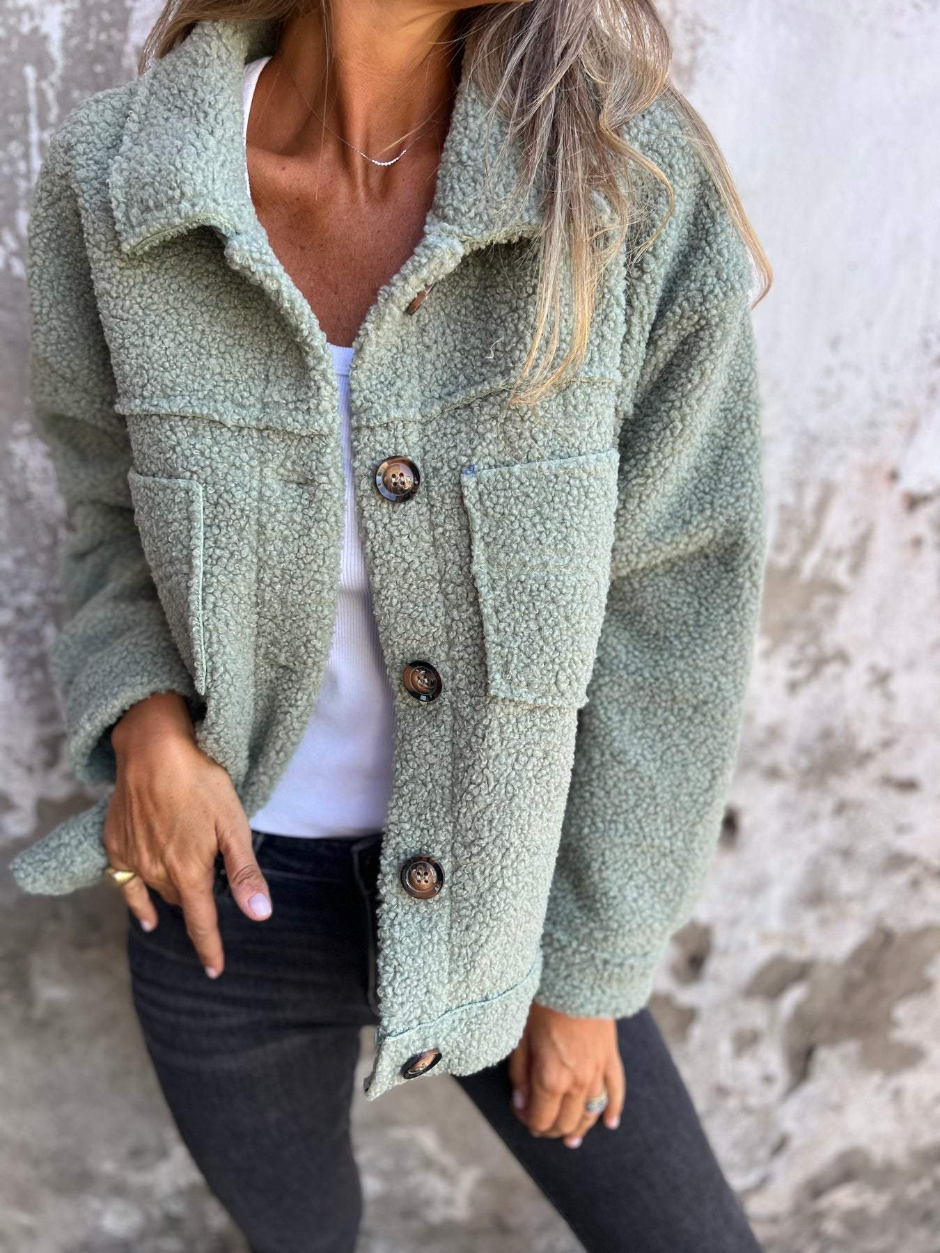 AUBREY - Cozy Button-Up Jacket
