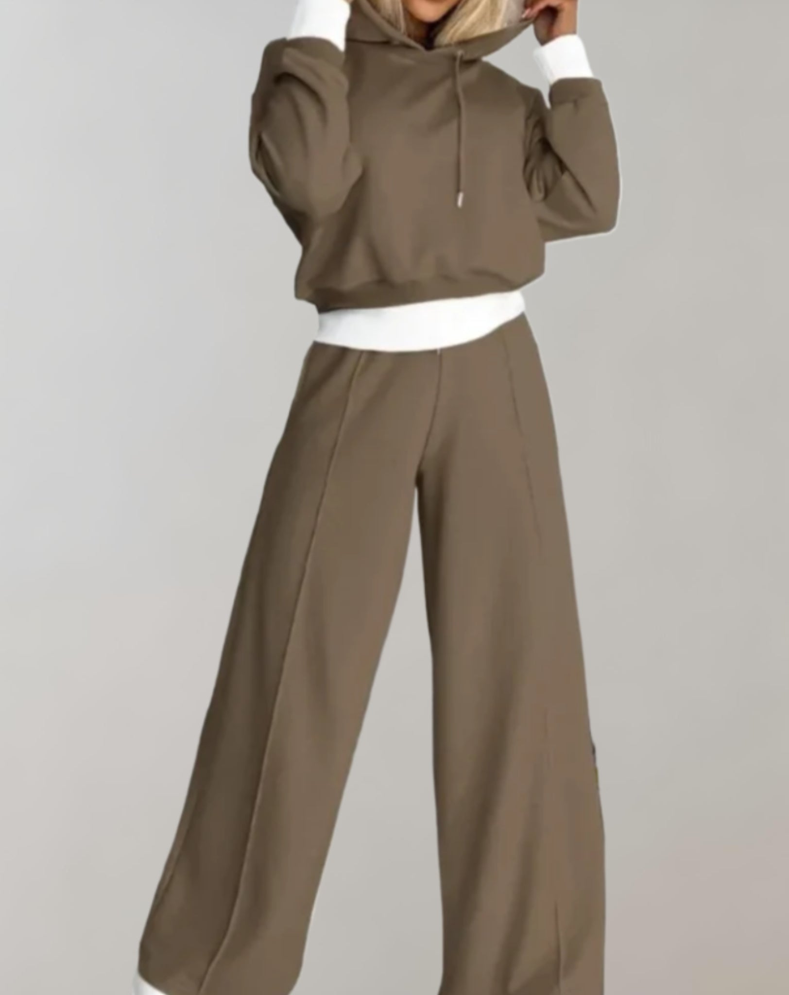 Nina | Two-piece set: hooded jumper and wide-leg trousers